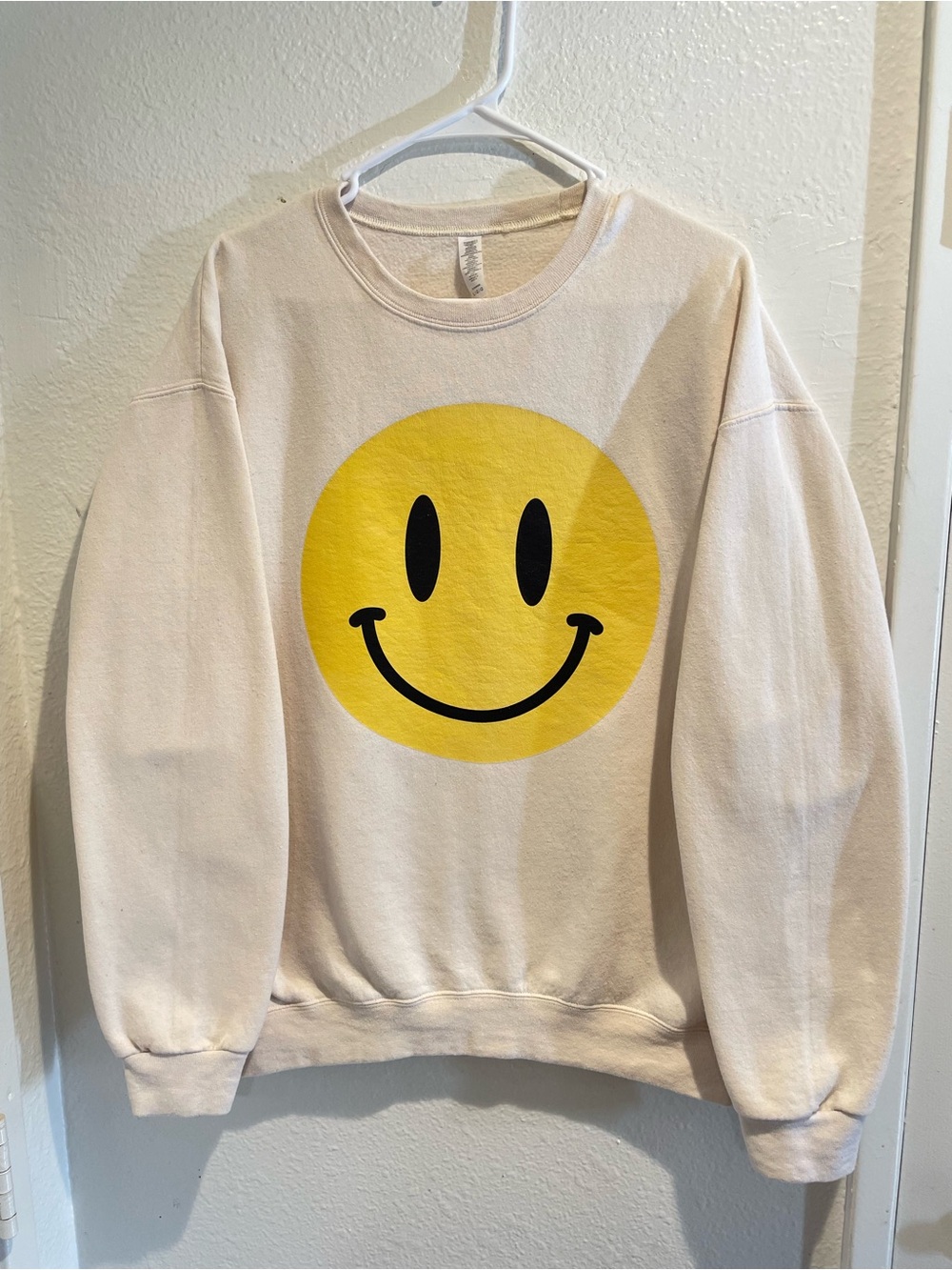 ✨ Retro Cream Smiley Face Graphic Oversized Sweatshirt Boutique L ✨